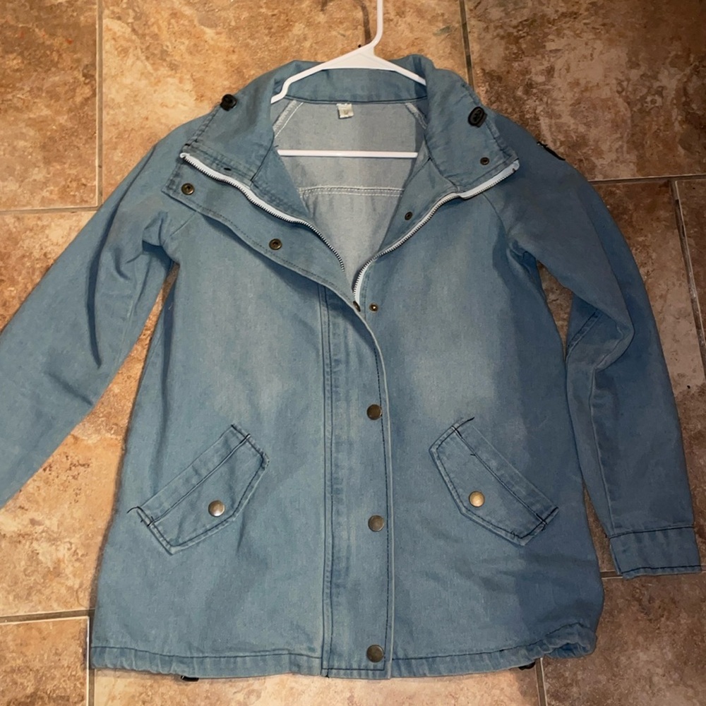 lxxy cute jean zip up!